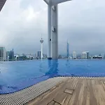 Col 11A Deluxe 1 Bedroom Duplex Infinity Pool