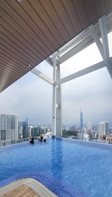 Col 11a Deluxe 1 Bedroom Duplex Infinity Pool Pangsapuri Kuala Lumpur