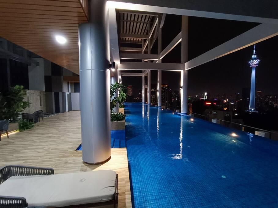 Col 11a Deluxe 1 Bedroom Duplex Infinity Pool Pangsapuri Kuala Lumpur