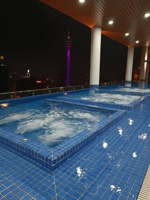 Col 11a Deluxe 1 Bedroom Duplex Infinity Pool Kuala Lumpur