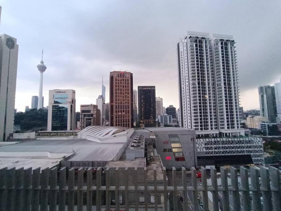 Col 11a Deluxe 1 Bedroom Duplex Infinity Pool * Kuala Lumpur