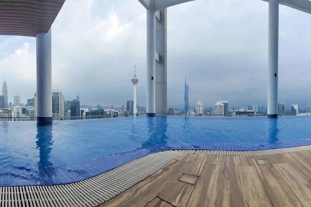 Col 11a Deluxe 1 Bedroom Duplex Infinity Pool